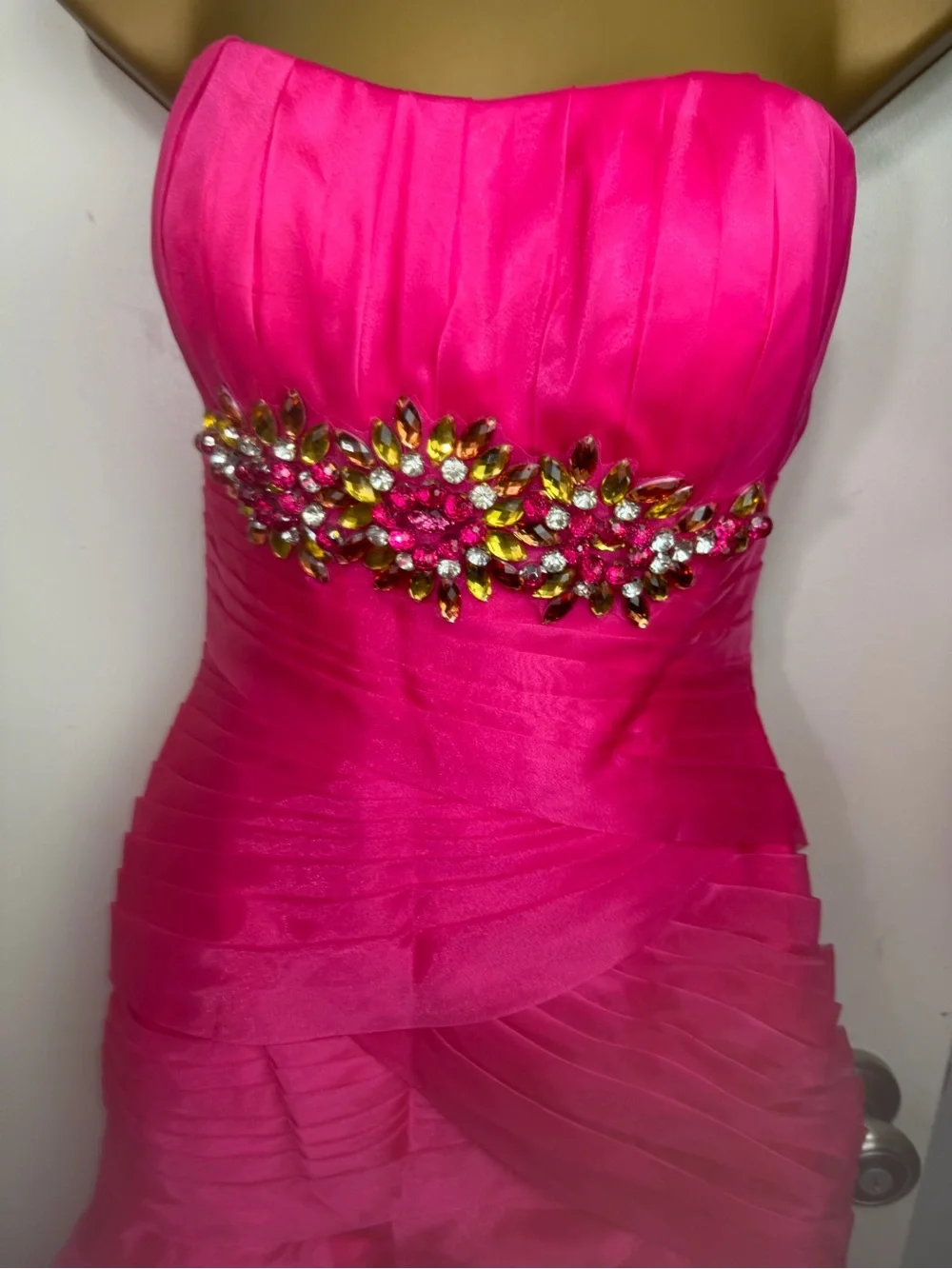 May Queen Couture Vintage Strapless Barbie Hot Pink Beaded Ruffle Gown NWOT 6 - Picture 9 of 16